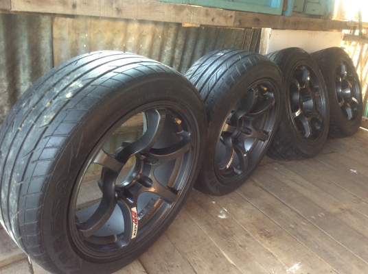 ขายล้อแม็กพร้อมยาง ขอบ17ใส่รถ6รู