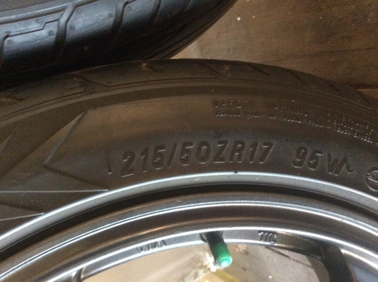 ขายล้อแม็กพร้อมยาง ขอบ17ใส่รถ6รู