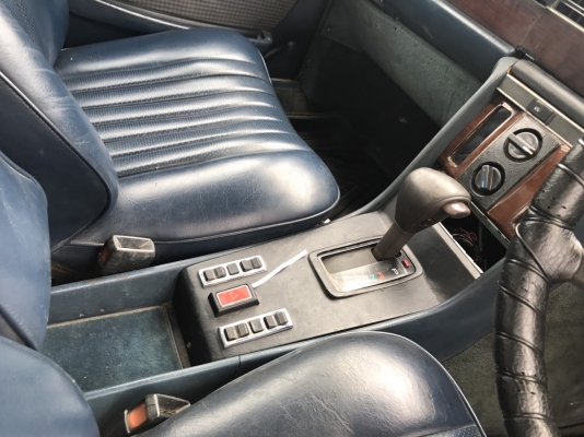 1988 Bebz 280 SE จัมโบ้ Auto เครื่อง 1J VVTi พร้อมขับ 1988 Bebz 280 SE จัมโบ้ Auto เครื่อง 1J VVTi พร้อมขับ