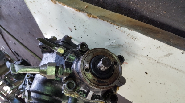 กระปุกพวงมาลัยเพาเวอร์ UD