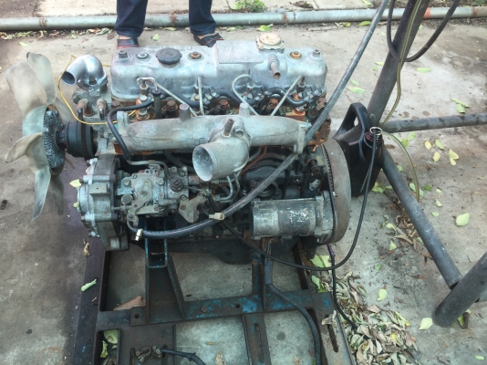 ขายเครื่องอีซูซู4ja 2500ccพร้อมแท่น