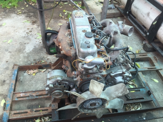 ขายเครื่องอีซูซู4ja 2500ccพร้อมแท่น