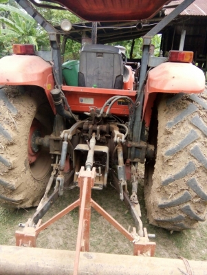 ขายครับ คูโบต้าM7040 70แรงพร้อมดันหน้าหางไถ เล่มพร้อมโอน ขายครับ คูโบต้าM7040 70แรงพร้อมดันหน้าหางไถ เล่มพร้อมโอน