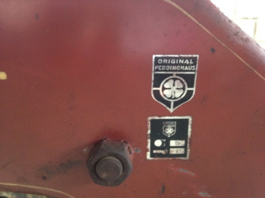 กรรไกรแท่นตัดเหล็ก สภาพสวย ไม่ค่อยได้ใช้งานเป็นของเก่าเก็บ เนื้อเหล็กดี made in western germany ราคา 4000 บาท กรรไกรแท่นตัดเหล็ก สภาพสวย ไม่ค่อยได้ใช้งานเป็นของเก่าเก็บ เนื้อเหล็กดี made in western germany ราคา 4000 บาท