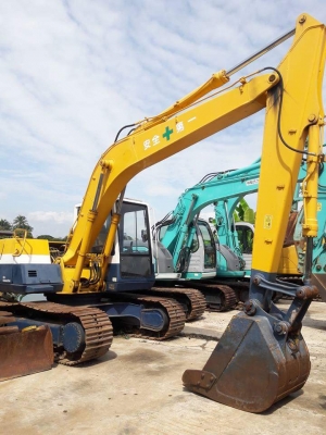 ขายKOMATSU PC120-5  เก่าญี่ปุ่นแท้  คอนโทลสั้น  ตัวเดินใหญ่  6,XXX ชั่วโมง  ลองระบบกันได้ทุกวัน  โทร  089-3818694  ดวงนภา