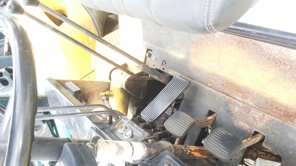 ขาย komatsu ขนาด 3.5 ตัน ดีเซลเกียร ธรรมดา ราคาถูก