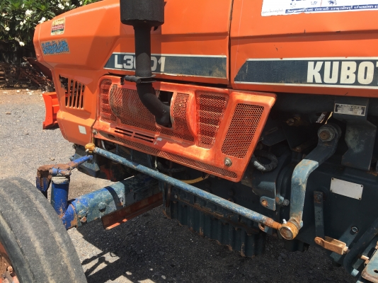 ขาย L3001 เก่าญี่ปุ่น  พร้อมตัวตัดหญ้า เครื่องดีมากๆ 0819711186