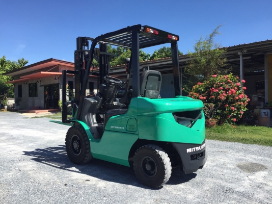 ขาย MITSUBISHI 2ตัน รุ่นใหม่ นำเข้าจากญี่ปุ่น โทร.090-986-2521 อ๊อบ