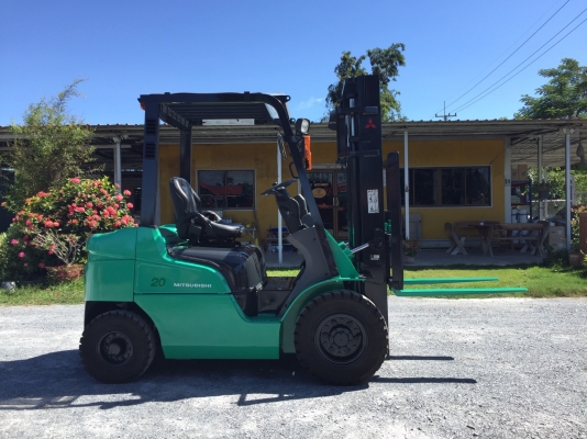 ขาย MITSUBISHI 2ตัน รุ่นใหม่ นำเข้าจากญี่ปุ่น โทร.090-986-2521 อ๊อบ