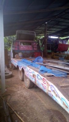 รถสิบล้อเทนเลอร์เพลวเดียว