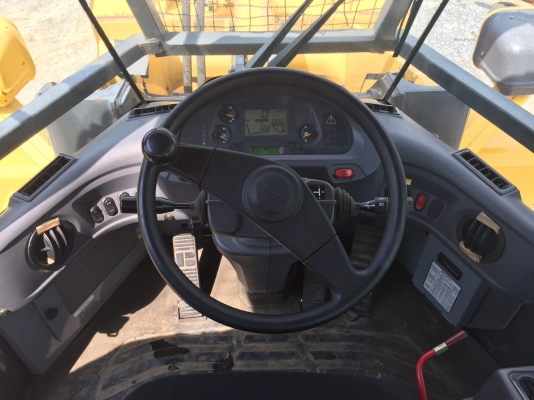 KOMATSU WA320-6 รุ่นใหม่กว่าห้างในไทย นำเข้าจากญี่ปุ่น สภาพดีมากสวยแบบเดิมๆมาเลยครับ