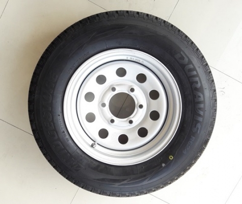 ล้อกะทะผ่า ขอบ15 6รู พร้อมยางใหม่215/70/15  2 ล้อ