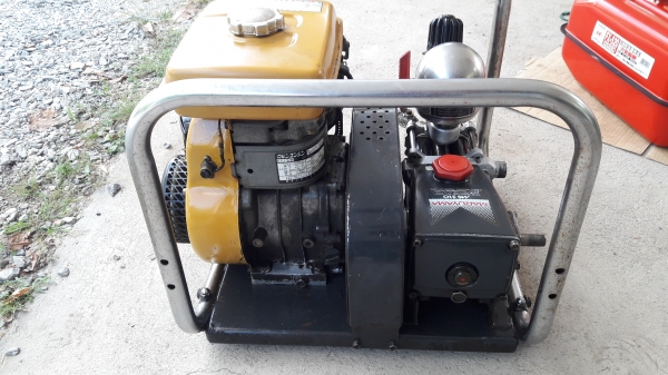 ปั้ม3สูบMaruyama เสื้อดำms-310