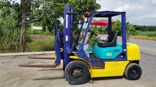 ขายด่วนรถยกKOMATSU FG20-14 ยก2ตันยกสูง3เมตรยกจริงให้ดูของหนัก2ตันได้จริงยางตัน4เส้นงากะดกได้ใส่บุ่งกี๋ได้รถนอกเพิ่งนำเข้ามายังไม่เคยใช้งานในเมืองไทยเลย