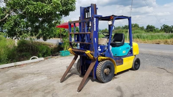 ขายด่วนรถยกKOMATSU FG20-14 ยก2ตันยกสูง3เมตรยกจริงให้ดูของหนัก2ตันได้จริงยางตัน4เส้นงากะดกได้ใส่บุ่งกี๋ได้รถนอกเพิ่งนำเข้ามายังไม่เคยใช้งานในเมืองไทยเลย