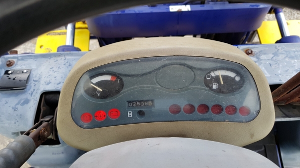 ขายด่วนรถยกKOMATSU FG20-14 ยก2ตันยกสูง3เมตรยกจริงให้ดูของหนัก2ตันได้จริงยางตัน4เส้นงากะดกได้ใส่บุ่งกี๋ได้รถนอกเพิ่งนำเข้ามายังไม่เคยใช้งานในเมืองไทยเลย