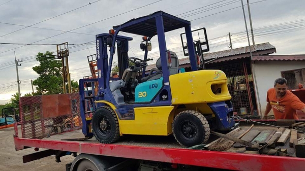 ขายด่วนรถยกKOMATSU FG20-14 ยก2ตันยกสูง3เมตรยกจริงให้ดูของหนัก2ตันได้จริงยางตัน4เส้นงากะดกได้ใส่บุ่งกี๋ได้รถนอกเพิ่งนำเข้ามายังไม่เคยใช้งานในเมืองไทยเลย