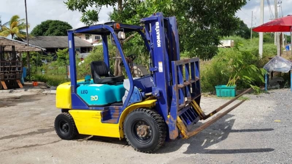 ขายด่วนรถยกKOMATSU FG20-14 ยก2ตันยกสูง3เมตรยกจริงให้ดูของหนัก2ตันได้จริงยางตัน4เส้นงากะดกได้ใส่บุ่งกี๋ได้รถนอกเพิ่งนำเข้ามายังไม่เคยใช้งานในเมืองไทยเลย