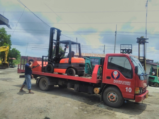 ขายด่วน165,000รถยก TOYOTAชั่วโม่งทำงาน น้อย 6FG20ยก2ตันเสาสูง3เมตรงากะดกได้ใส่บุ้งกี๋ได้รถนอกนำเข้ายังไม่เคยใช้งานในเมืองไทยเลย