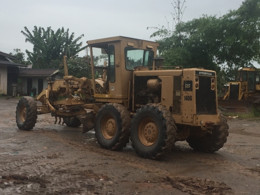 ขายรถเกรด  140G 72V- 9423  เล่มทะเบียน