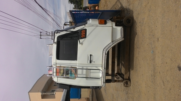 เก๋งรถสิบล้อ ISUZU