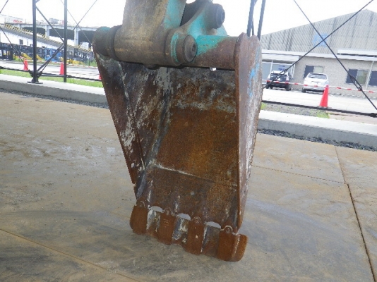 รถขุด KOMATSU PC30MR-1