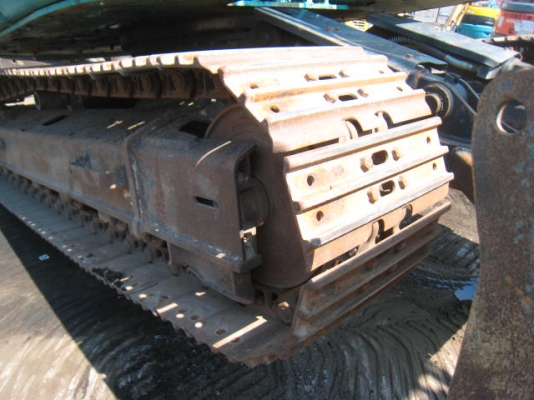 รถขุด Kobelco SK135SR-2 YY05