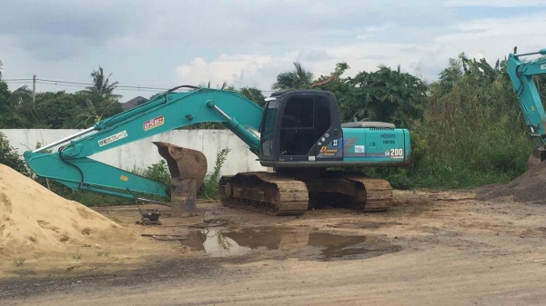 Sk200-6 YN10 เก่านอก เอกสารใบอินวอย เครื่องเดิม ปั้มเดิม ช่วงล่างใหม่  สนใจติดต่อได้ที่ 0802719535 คุณเบียร์