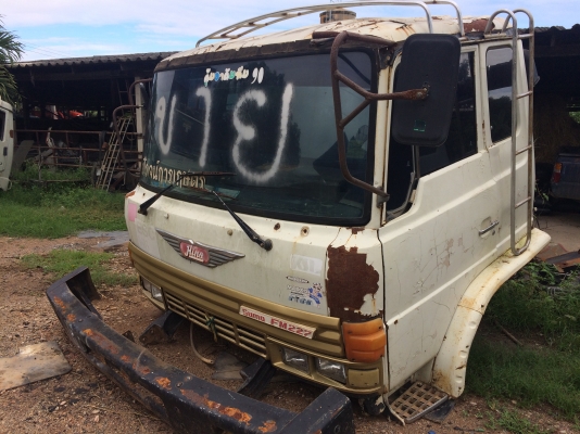 F 18 ตามสภาพครับ F 18 ตามสภาพครับ