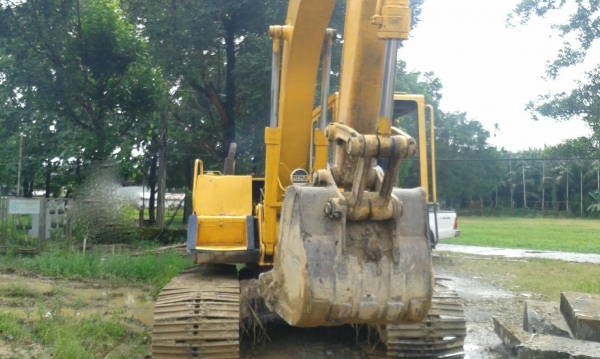 รถแบคโฮ KOMATSU PC 120 - 3. สนใจติดต่อ 081 - 6079515 รถแบคโฮ KOMATSU PC 120 - 3. สนใจติดต่อ 081 - 6079515