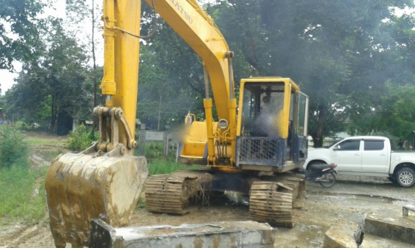 รถแบคโฮ KOMATSU PC 120 - 3. สนใจติดต่อ 081 - 6079515 รถแบคโฮ KOMATSU PC 120 - 3. สนใจติดต่อ 081 - 6079515