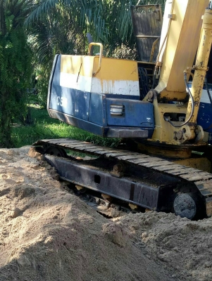 รถแบคโฮ KOMATSU 60 - 6. สนใจติดต่อ 081 - 6079515 รถแบคโฮ KOMATSU 60 - 6. สนใจติดต่อ 081 - 6079515