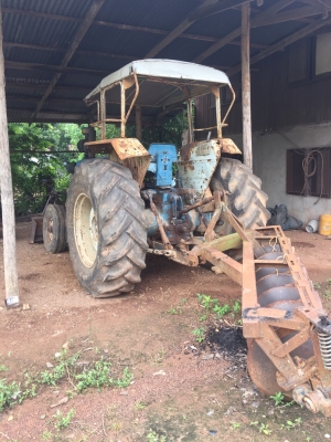 FORD77T-3 อุปกรณ์4ชิ้น. ดันหน้า ผาน7. ผานขุด ผานยกร่อง