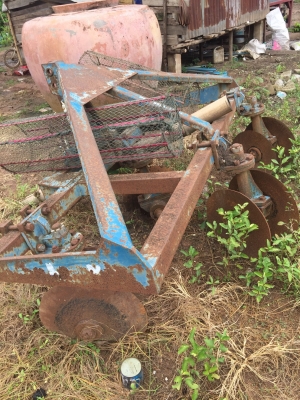 FORD77T-3 อุปกรณ์4ชิ้น. ดันหน้า ผาน7. ผานขุด ผานยกร่อง