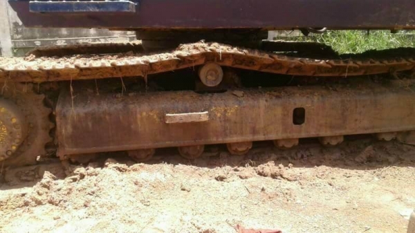 เก่านอก 2 ปี ขาย 595,000 บาท KOMATSU PC 120-5 คอนโทนสั้น เครื่องดี ปั้มแรง โช่หนา เอวแน่น ไฟฟ้าครบ เอกสารอินวอยท์  รถอยู่ จ. ขอนแก่น โทร &amp;ไอดีไลน์ 0610710295