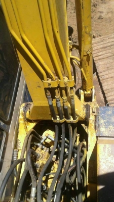 เก่านอก 2 ปี ขาย 595,000 บาท KOMATSU PC 120-5 คอนโทนสั้น เครื่องดี ปั้มแรง โช่หนา เอวแน่น ไฟฟ้าครบ เอกสารอินวอยท์  รถอยู่ จ. ขอนแก่น โทร &amp;ไอดีไลน์ 0610710295