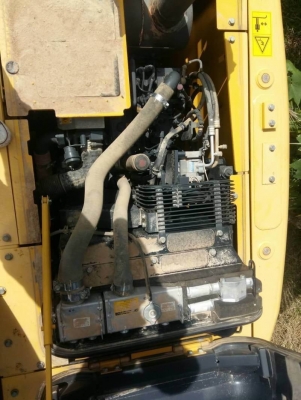 ขายดาวน์ 195,000 บาท KOMATSU PC130-8 3xxx ชม    28 งวด x76,300 บาท = 2,128,000 บาท  ค้างแล้ว 3 งวด   โทร &amp;ไอดีไลน์ 0610710295