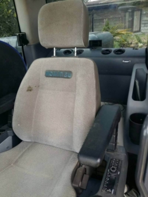 ขายดาวน์ 195,000 บาท KOMATSU PC130-8 3xxx ชม    28 งวด x76,300 บาท = 2,128,000 บาท  ค้างแล้ว 3 งวด   โทร &amp;ไอดีไลน์ 0610710295