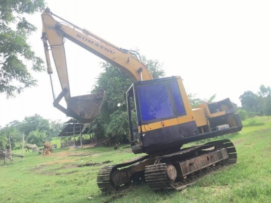 ขาย 255,000 บาท KOMATSU PC100-3 สภาพสวย พร้อมใช้งาน เครื่องปั้มดี โซ่ช่วงล่างสวย เอวแน่น รถทำงานดีเร็วไม่โหลด เอกสารแจ้งจำหน่าย  รถอยู่ จ.ร้อยเอ็ด โทร&amp;ไอดีไลน์ 0610710295