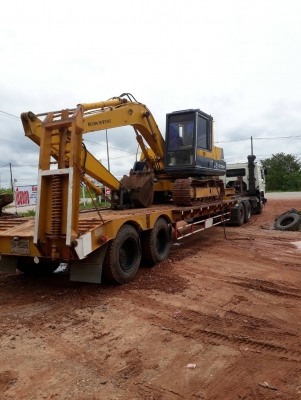 รถขุด KOMATSU PC120-3 สภาพรถสวยมาก ๆ มีเอกสารใบอินวอยล์ครบถ้วนสมบูรณ์ มีคลิปการทำงานส่งให้ทางไลน์ให้ได้ครับ..