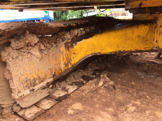 รถขุด KOMATSU PC120-3 สภาพรถสวยมาก ๆ มีเอกสารใบอินวอยล์ครบถ้วนสมบูรณ์ มีคลิปการทำงานส่งให้ทางไลน์ให้ได้ครับ..