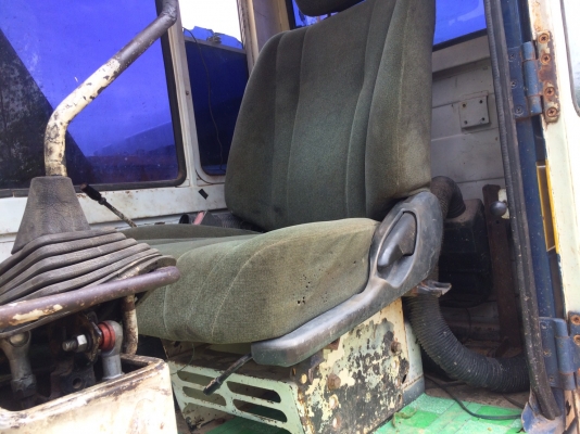 รถขุด KOMATSU PC120-3 สภาพรถสวยมาก ๆ มีเอกสารใบอินวอยล์ครบถ้วนสมบูรณ์ มีคลิปการทำงานส่งให้ทางไลน์ให้ได้ครับ..