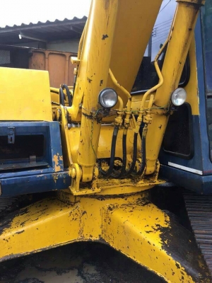 รถขุด KOMATSU PC120-3 สภาพรถสวยมาก ๆ มีเอกสารใบอินวอยล์ครบถ้วนสมบูรณ์ มีคลิปการทำงานส่งให้ทางไลน์ให้ได้ครับ..