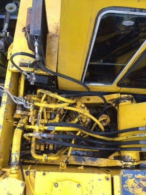 รถขุด KOMATSU PC120-3 สภาพรถสวยมาก ๆ มีเอกสารใบอินวอยล์ครบถ้วนสมบูรณ์ มีคลิปการทำงานส่งให้ทางไลน์ให้ได้ครับ..