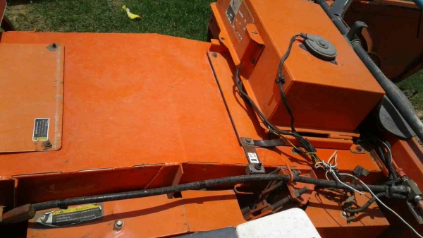 รถเกี่ยวข้าว คูโบต้าdc60 รองกระสอบ ปี53พร้อมเทนเลอร์ลากจูง