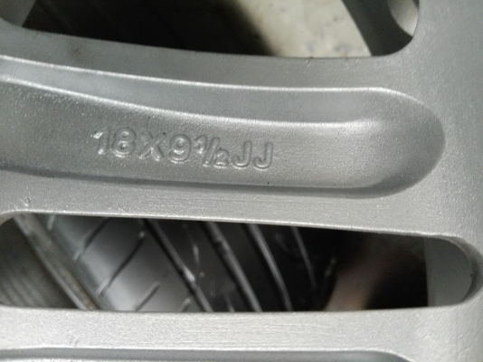 ล้อแม็ก BRABUS Block 6 ขอบ 18 หน้า 8.5 ET 35 หลัง 9.5 ET 38 5 รู 112 ทำสีปัดเงาหน้ามาใหม่ ใส่ Benz ได้หลายรุ่น