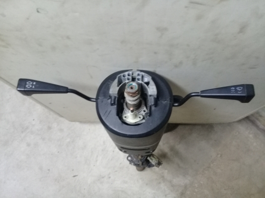 ขายคอพวงมาลัย bmw e30