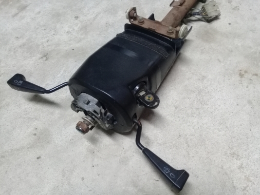 ขายคอพวงมาลัย bmw e30