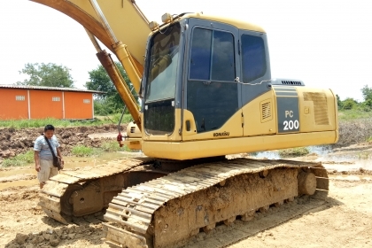 ขาย!! >>> Komatsu Pc200 รุ่น 7 พร้อมใช้งาน 1,340,000 บาท <<< เบอร์ติดต่อ 098-7155789 086-4631102