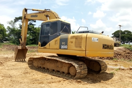 ขาย!! >>> Komatsu Pc200 รุ่น 7 พร้อมใช้งาน 1,340,000 บาท <<< เบอร์ติดต่อ 098-7155789 086-4631102